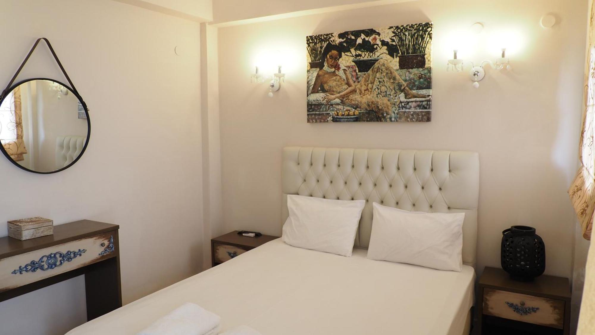 Leonidas Apartments And Suites Mola Kalyva Bagian luar foto