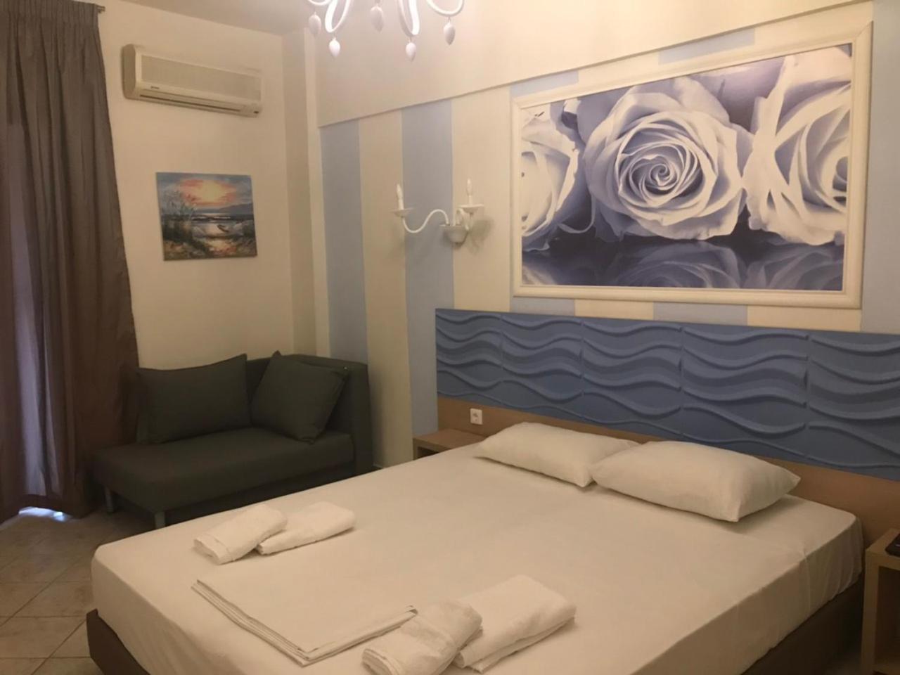 Leonidas Apartments And Suites Mola Kalyva Bagian luar foto